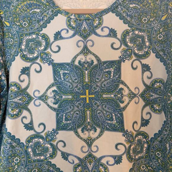 J McLaughlin Catalina Cloth Top Sz L Blue 3/4 Sleeve Stretchy Mandala Casual EUC - Picture 3 of 10